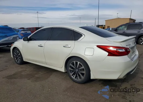 2016 Nissan Altima 2.5 z USA, uszkodzony, nr VIN 1N4AL3AP3GC188195